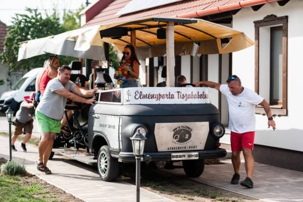 Élményudvar és Konferencia Központ Tiszabábolna